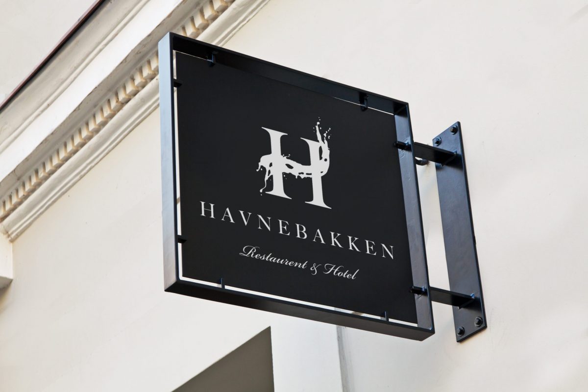 Store_Sign_Mockup_4